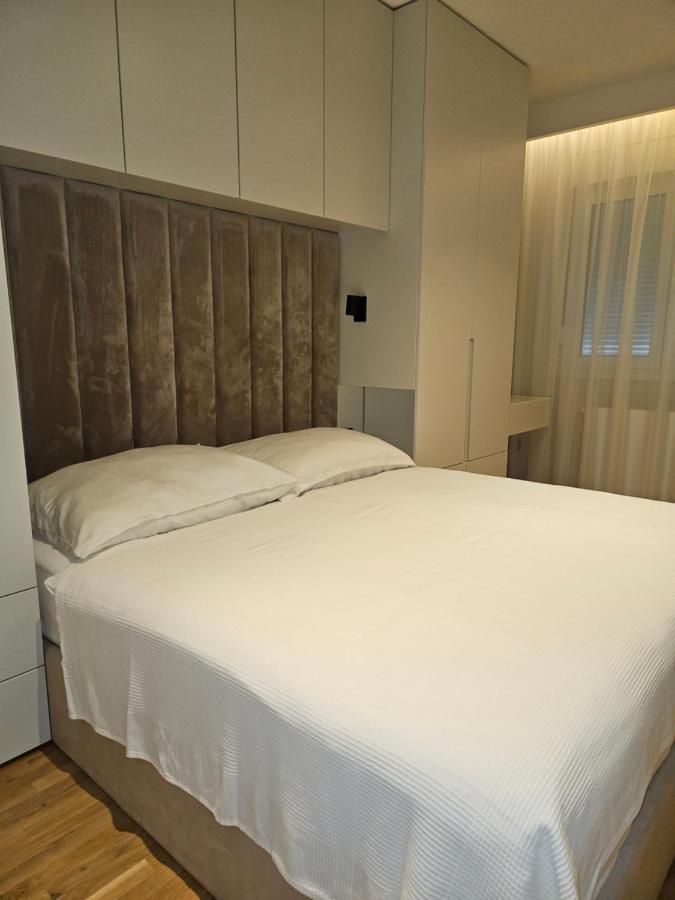 Adav Luxus Apartment Visoko Exteriér fotografie