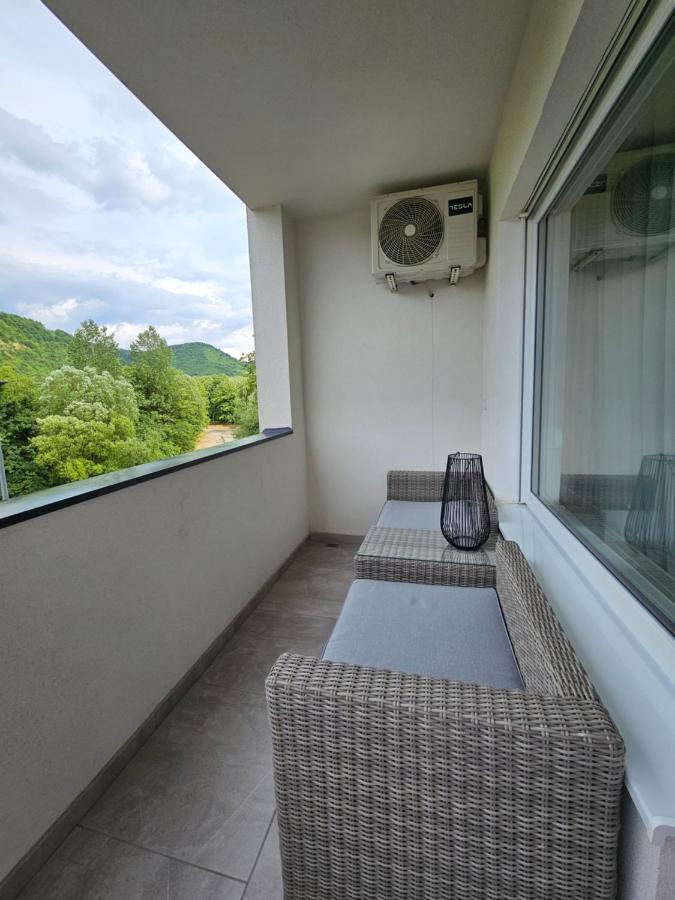 Adav Luxus Apartment Visoko Exteriér fotografie