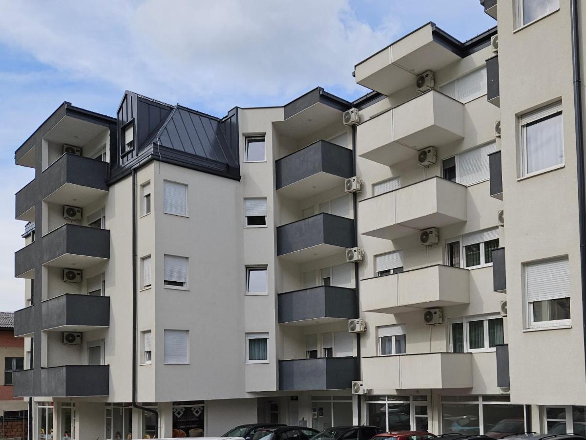 Adav Luxus Apartment Visoko Exteriér fotografie