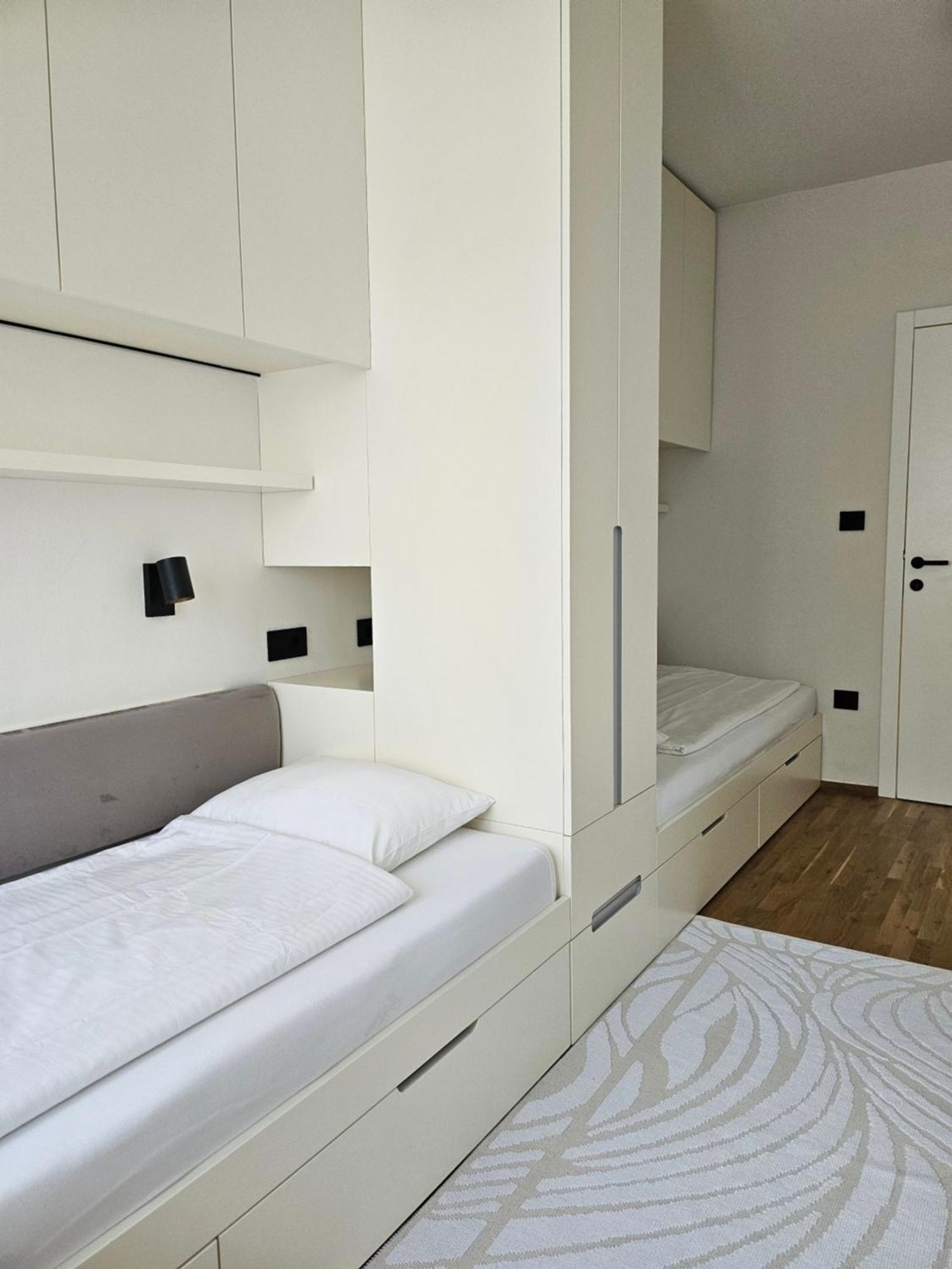 Adav Luxus Apartment Visoko Exteriér fotografie